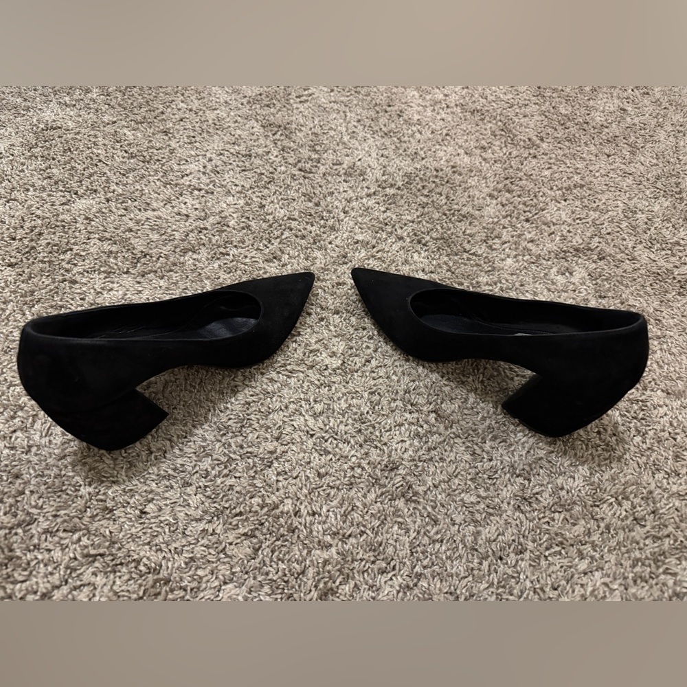 Prada Women's Black Suede Heels - Picture 4 of 6